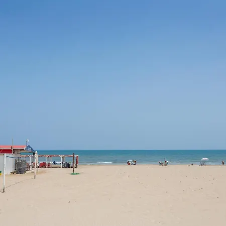 Mar Mediterraneo Apartment *